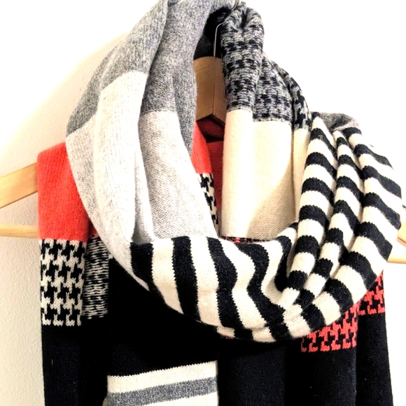 Green Thomas Blanket Scarf Merino Lambswool - Picture 2 of 11